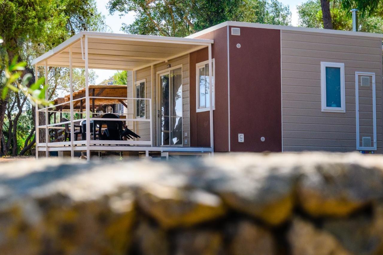 Camping La Scogliera Santa Cesarea Terme Eksteriør billede