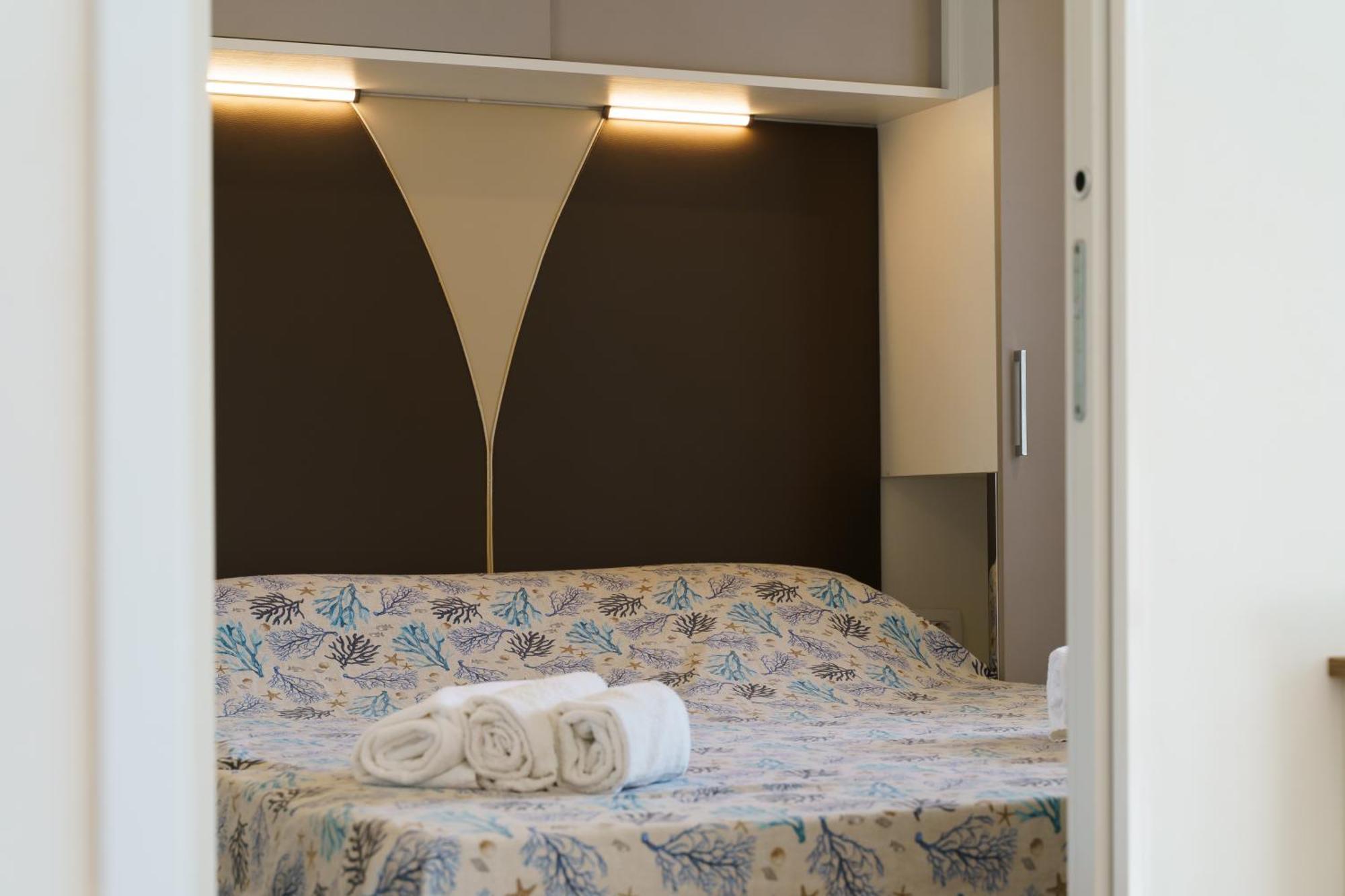 Camping La Scogliera Santa Cesarea Terme Eksteriør billede