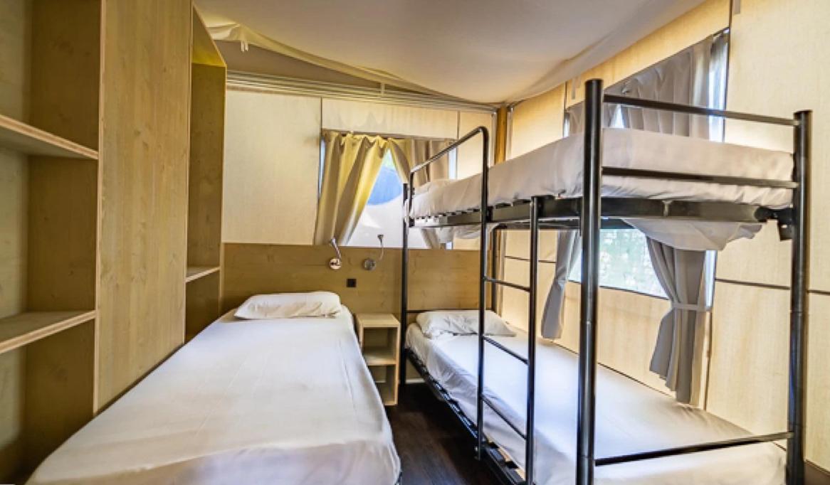 Camping La Scogliera Santa Cesarea Terme Eksteriør billede